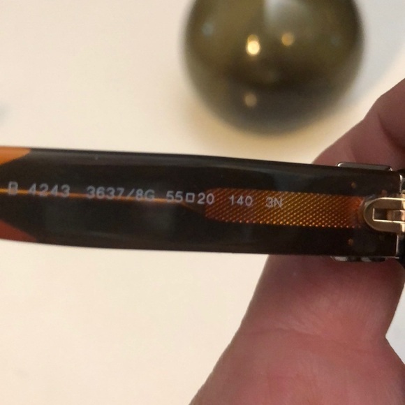 Burberry Sunglasses pre ❤️Ed - Picture 4 of 5